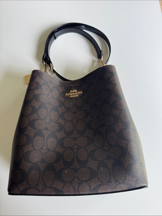 Coach Handbags - Coach Signature Town Bucket Bag Gold Hardware Multi Way Strap Dust Bag EUC